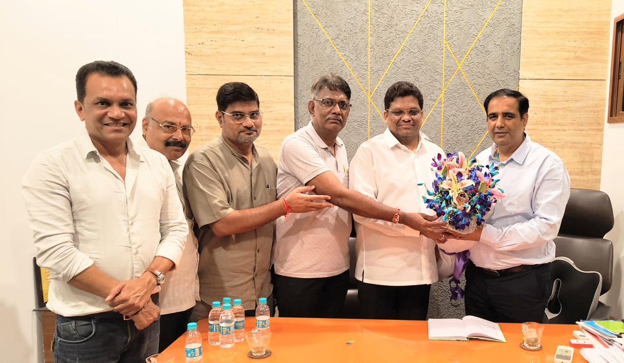 व्यापारियों के मुद्दों को हल करने के लिए कोई कसर नहीं छोड़ेंगे : वीरेंद्र कुकरेजा