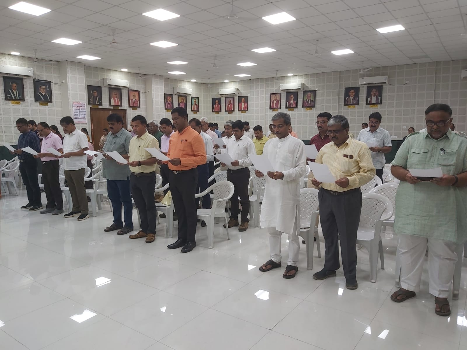 राष्ट्रसंत तुकडोजी महाराज नागपुर विश्वविद्यालय में राष्ट्रीय एकता दिवस शपथ कार्यक्रम