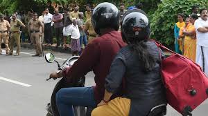 पीछे बैठने वालों को भी पहनना होगा हेलमेट: एडीजी ट्रैफिक के नए आदेश