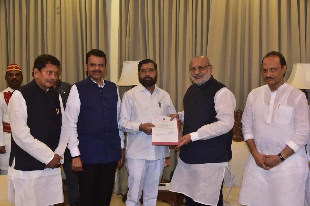 मुख्यमंत्री एकनाथ शिंदें ने दिया राजीनामा