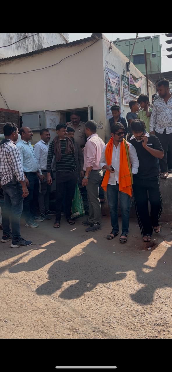 भाजयुमो की धडक कार्रवाई में गोमांस बिक्री करने वाला रंगे हाथ पकड़ा