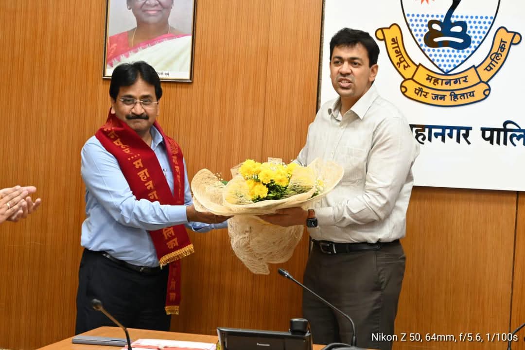 नागपुर महानगरपालिका के उपायुक्त प्रकाश वराड़े सेवा निवृत्त
