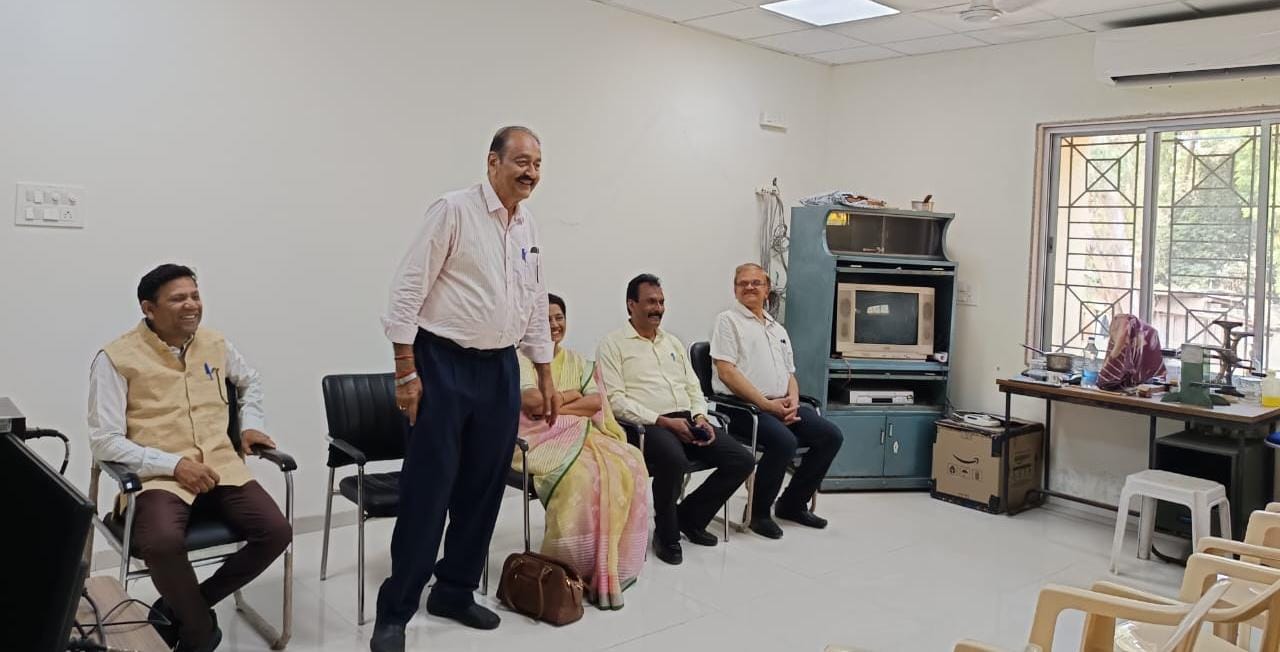 रेशीम खेती और जैव संसाधन प्रबंधन पर रोजगार प्रशिक्षण कार्यशाला