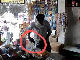 किराना दुकान में दिनदहाड़े जबरन चोरी, आरोपी गिरफ्तार